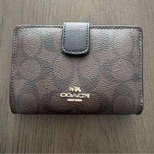 COACH Bifold Wallet Black Leather Twofold Card Slot Slim Vintage Authentic